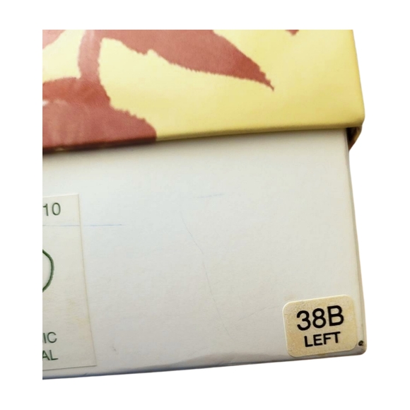 Nearly Me Casual Asymetrical Foam Breast Form Prosthesis Size 38B Left - Picture 4 of 8